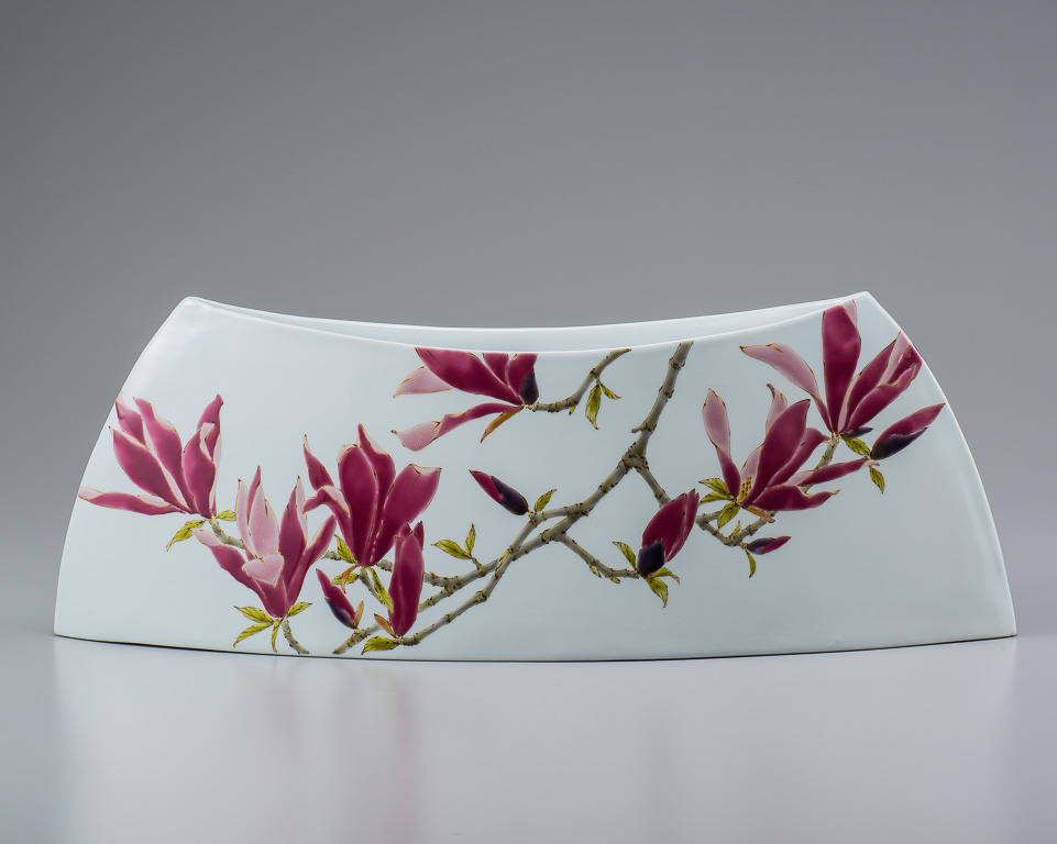 木蓮文扁壺    Flat vase with magnolia design