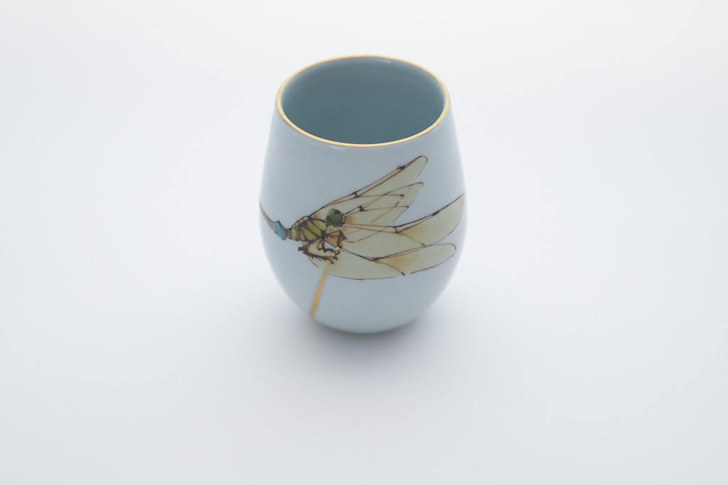 ぎんやんま文ぐいのみ　　Sake cup with dragonfly design